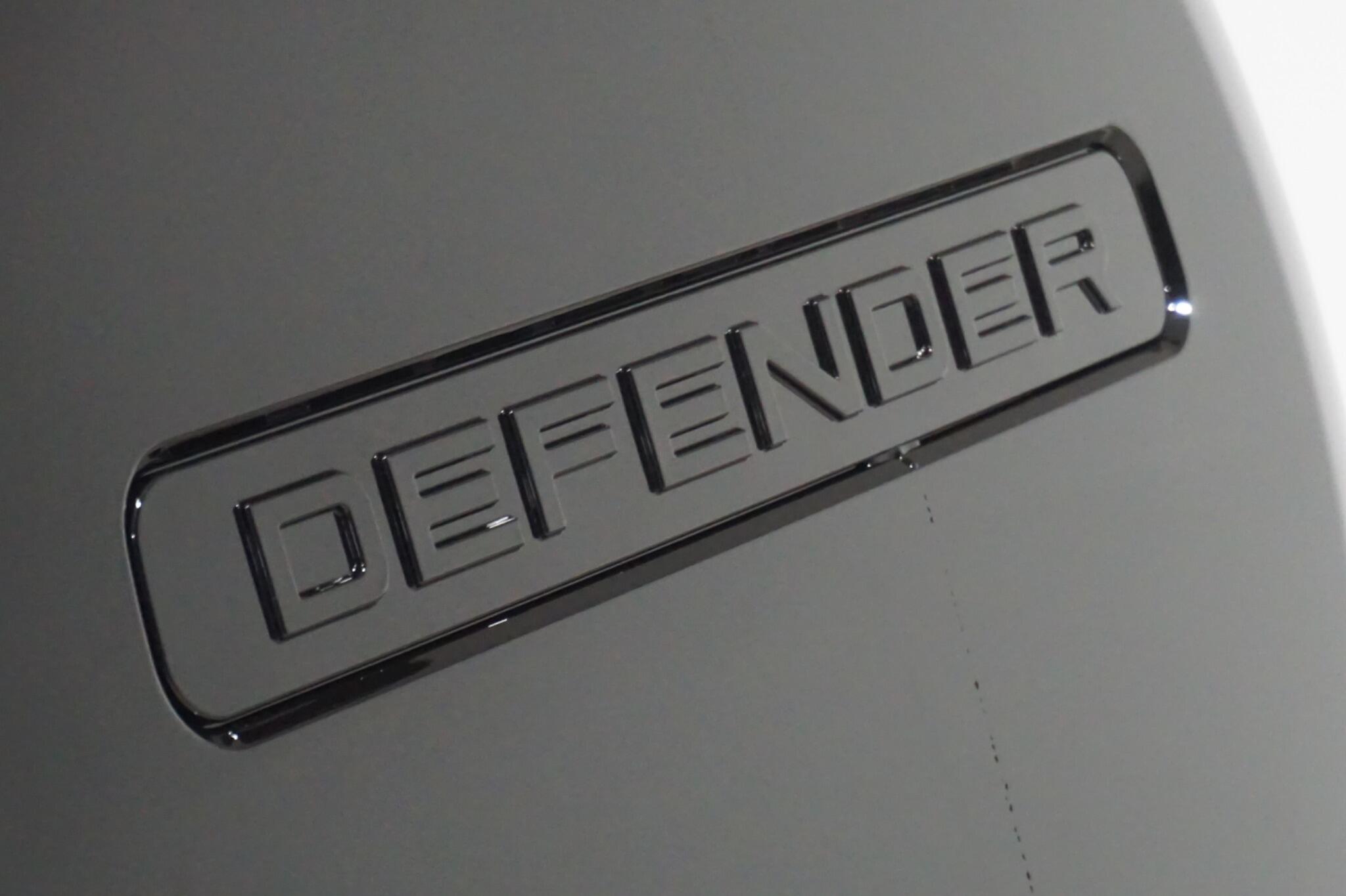 Land Rover Defender 110 2.0 P400e 15.4kWh X-Dynamic HSE SUV 5dr Petrol Plug-in Hybrid Auto 4WD Euro 6 (s/s) (404 ps)
